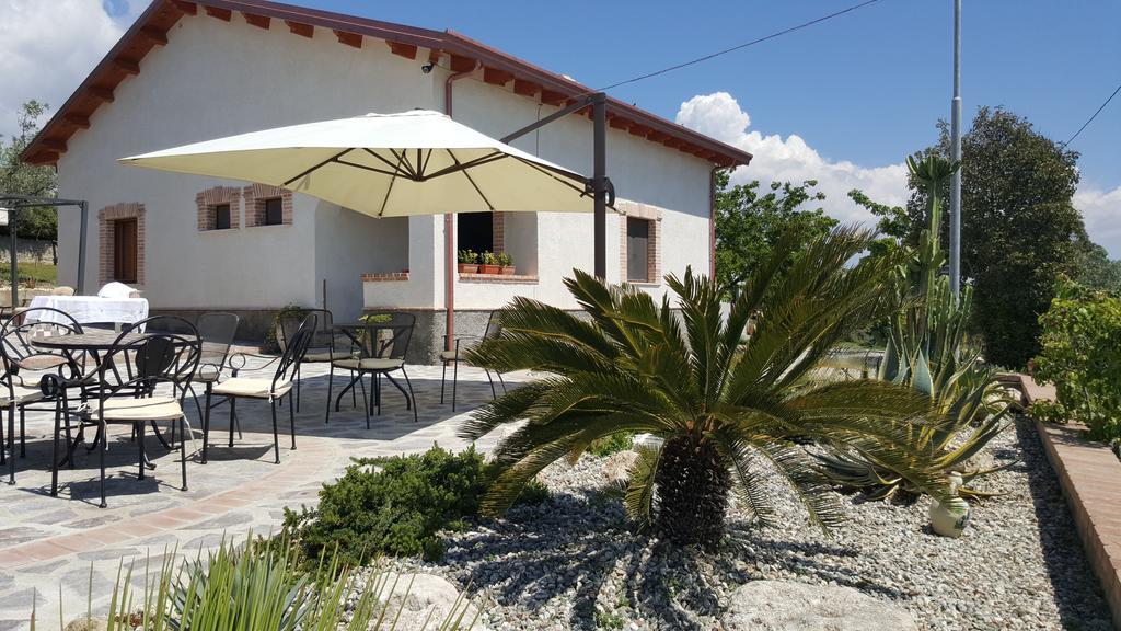 Borgo Santa Lucia Villa Cropani Eksteriør billede