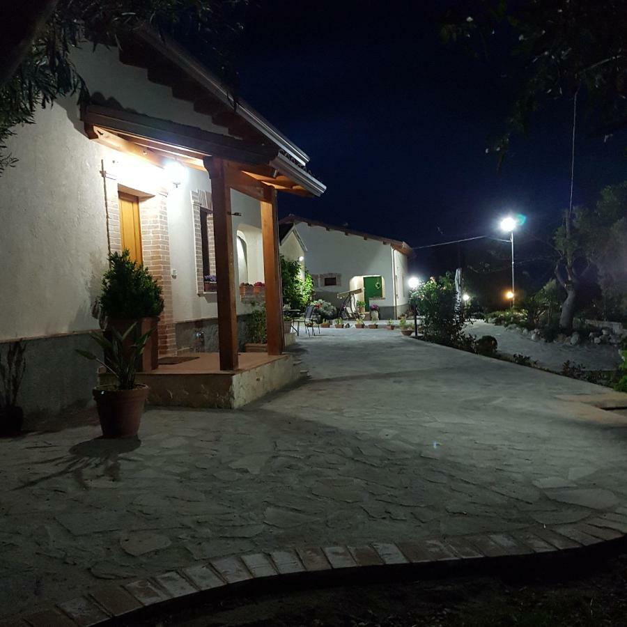 Borgo Santa Lucia Villa Cropani Eksteriør billede